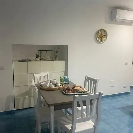 A Commedia Napulitana Apartment Naples